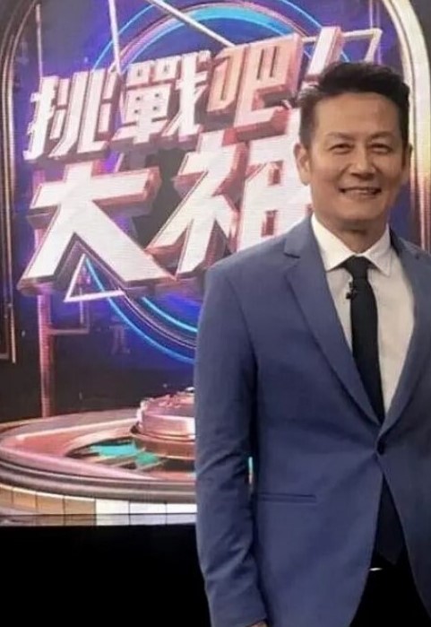云盘泄密饥渴大奶妹跟网友见面想被肏心情 - 笔盒
